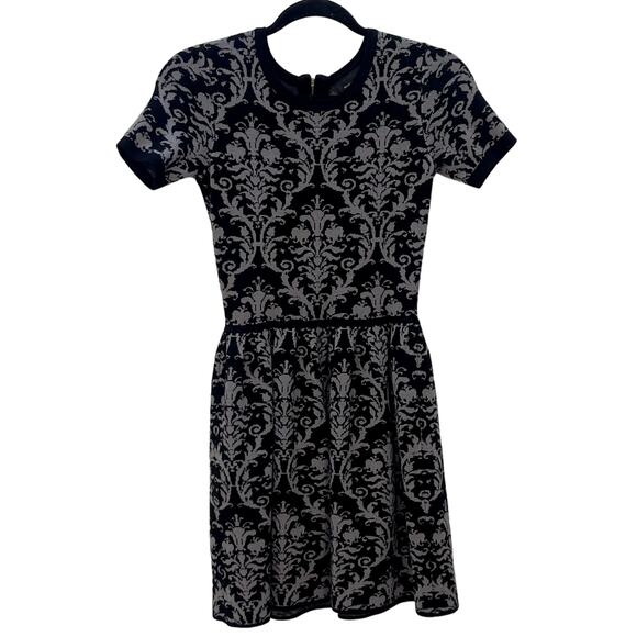 Romeo & Juliet Couture Dresses & Skirts - Romeo + Juliet Couture Black and Gray Damask Short Sleeve Sweater Dress